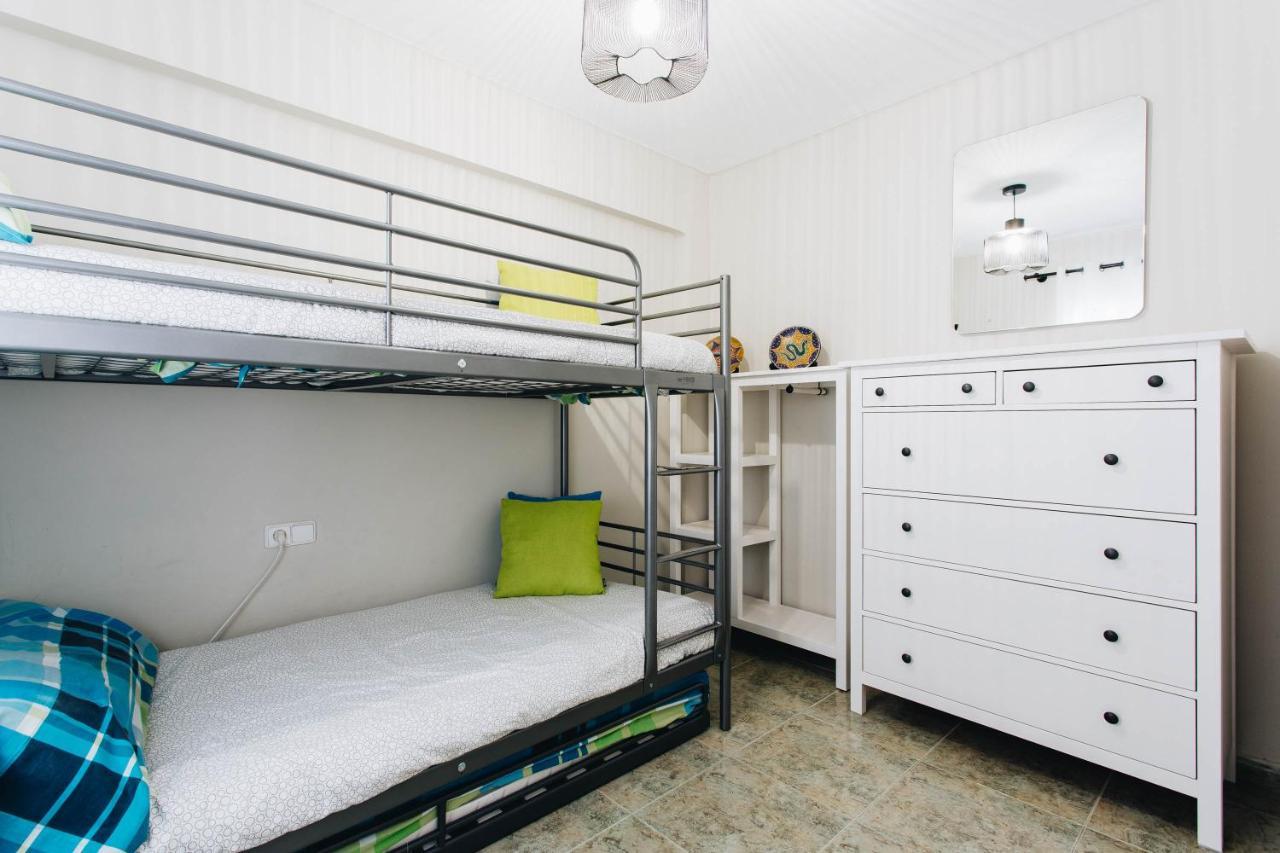 Exclusive 3 Bedroom Beach Apartment Валенсия Экстерьер фото